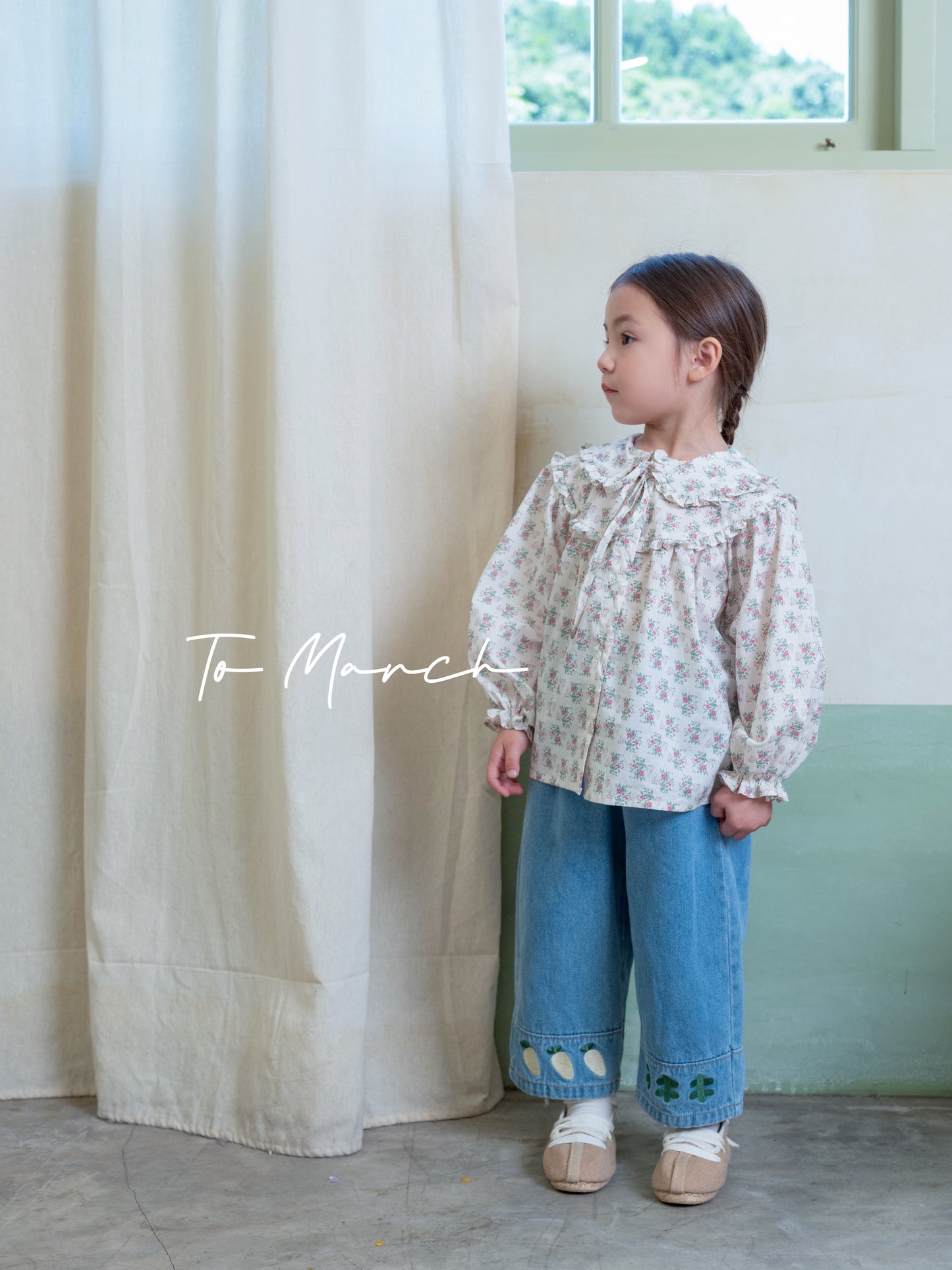 Floral Cotton Blouse With Bib Collar