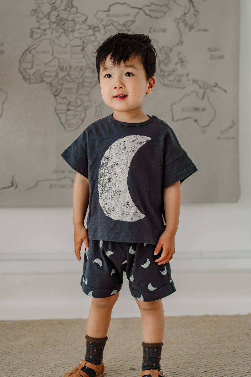 LELE JOVE MOONLIGHT PRINTED T SHIRT AND SHORTS