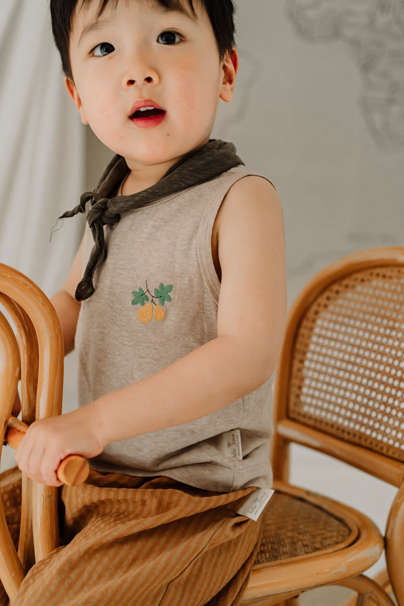 LELE JOVE EMBROIDERED SLEEVELESS VEST TOP