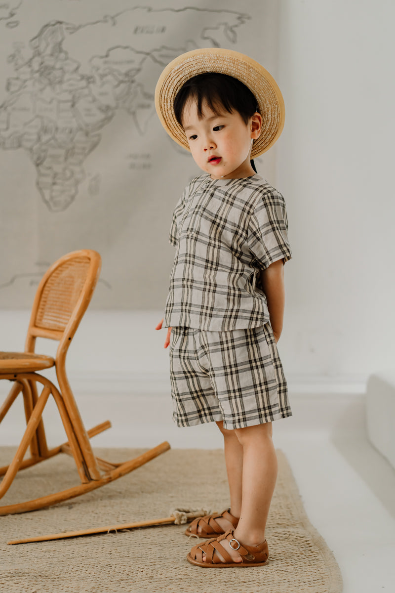 LELE JOVE KHAKI CHECK LINEN T SHIRT AND SHORTS