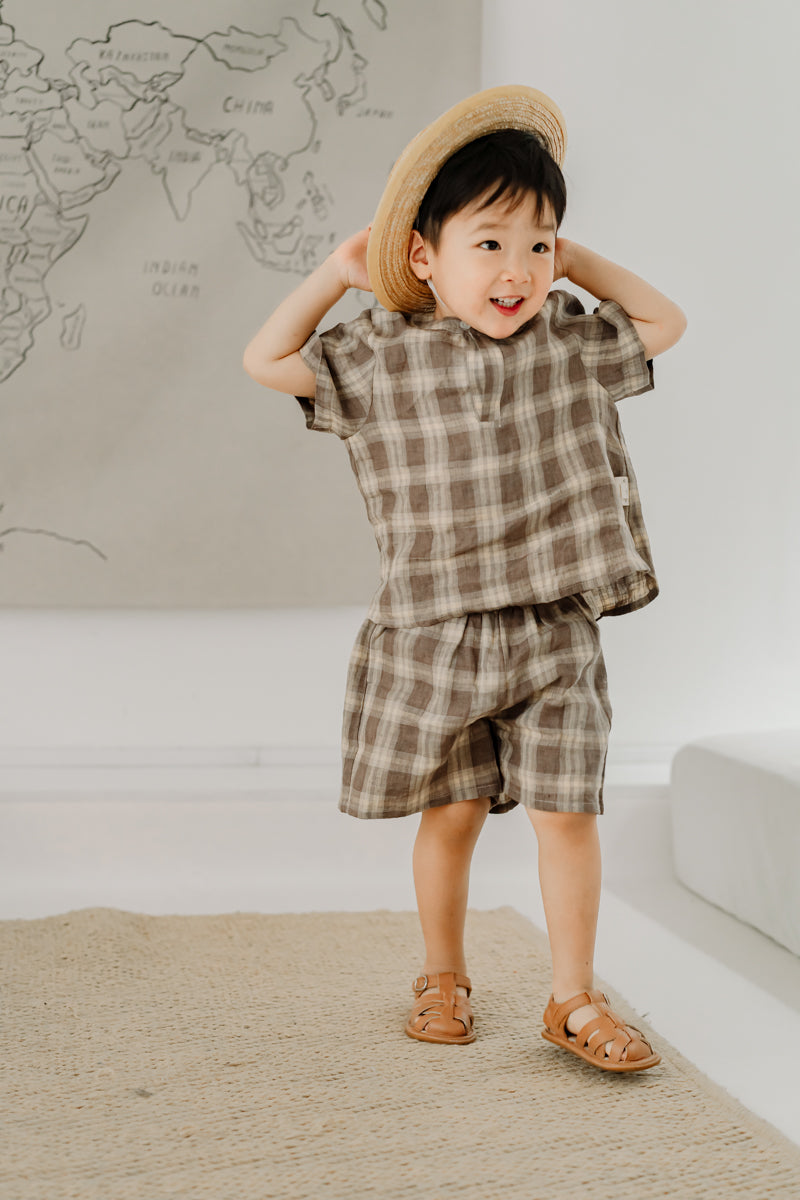 LELE JOVE BROWN CHECK LINEN T SHIRT AND SHORTS
