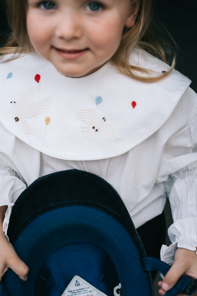 Embroidered Collar Bib - Dove