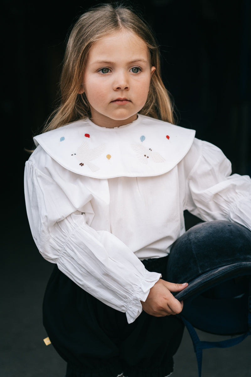 Embroidered Collar Bib - Dove